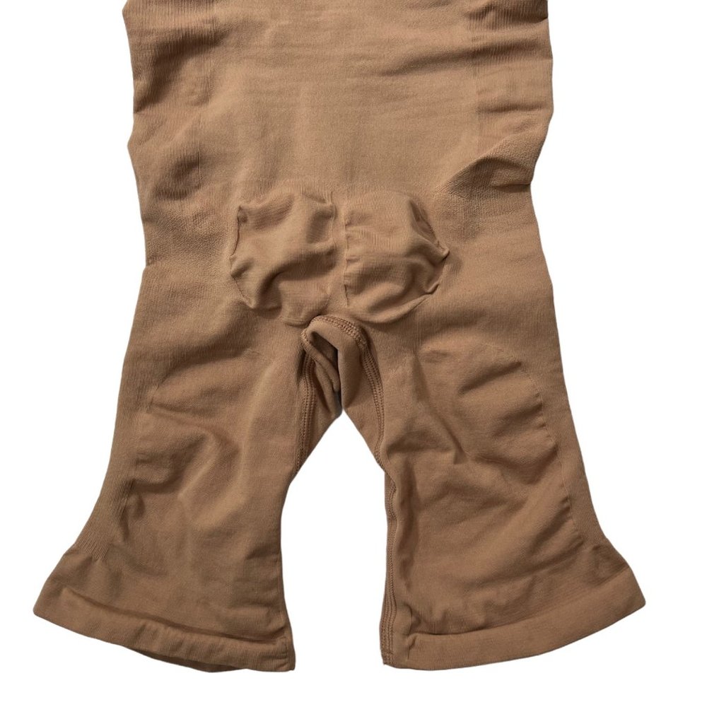 SKIMS Sculpting Bodysuit Mid Thigh Open Gusset NEW Shapewear Sienna S/M - Picture 8 of 12